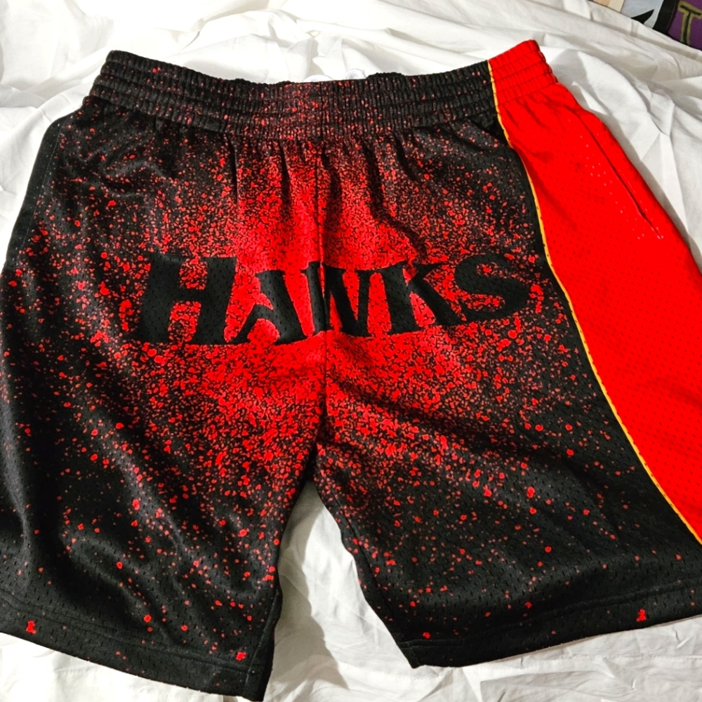 Mitchell & Ness Atlanta Hawks shorts